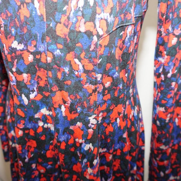 HD in Paris Saraid Long Sleeve Red Floral Print Swing Fit to Flare Dress M - Picture 4 of 11